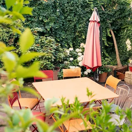 Maison De Charme D'arles Bed & Breakfast